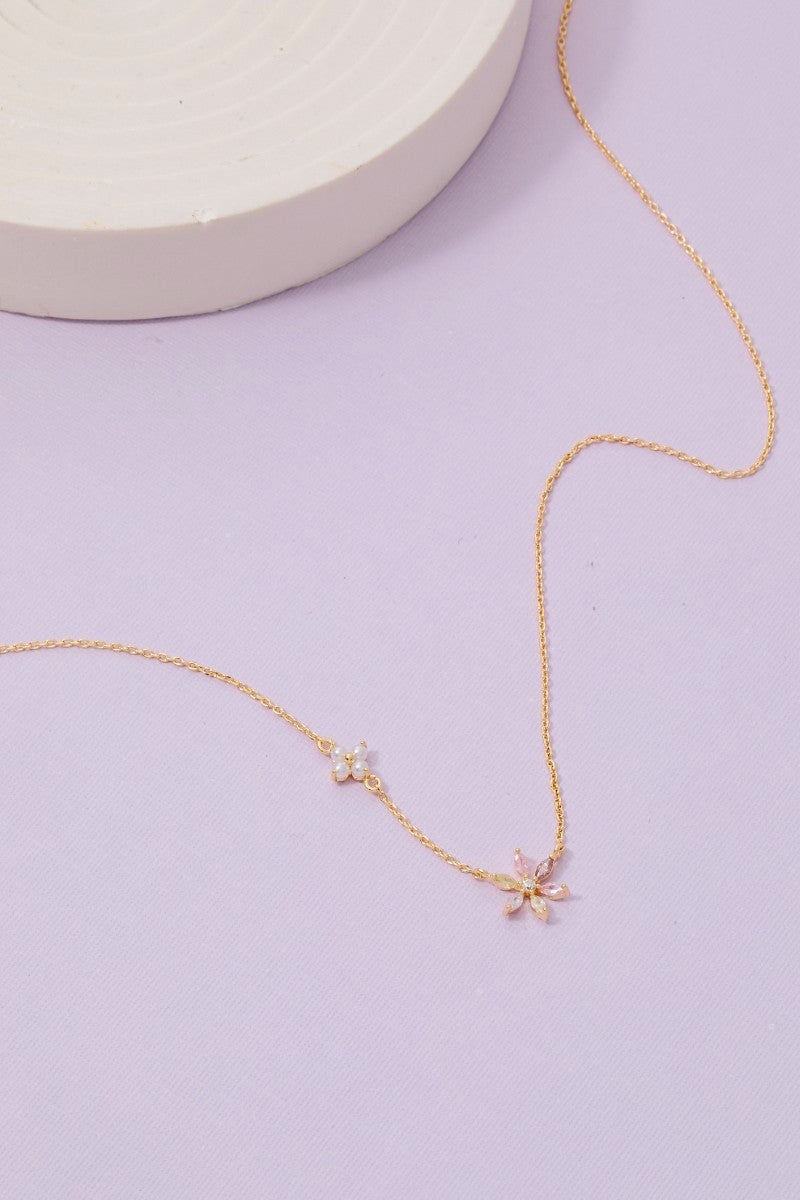 Flirty Flower Necklace