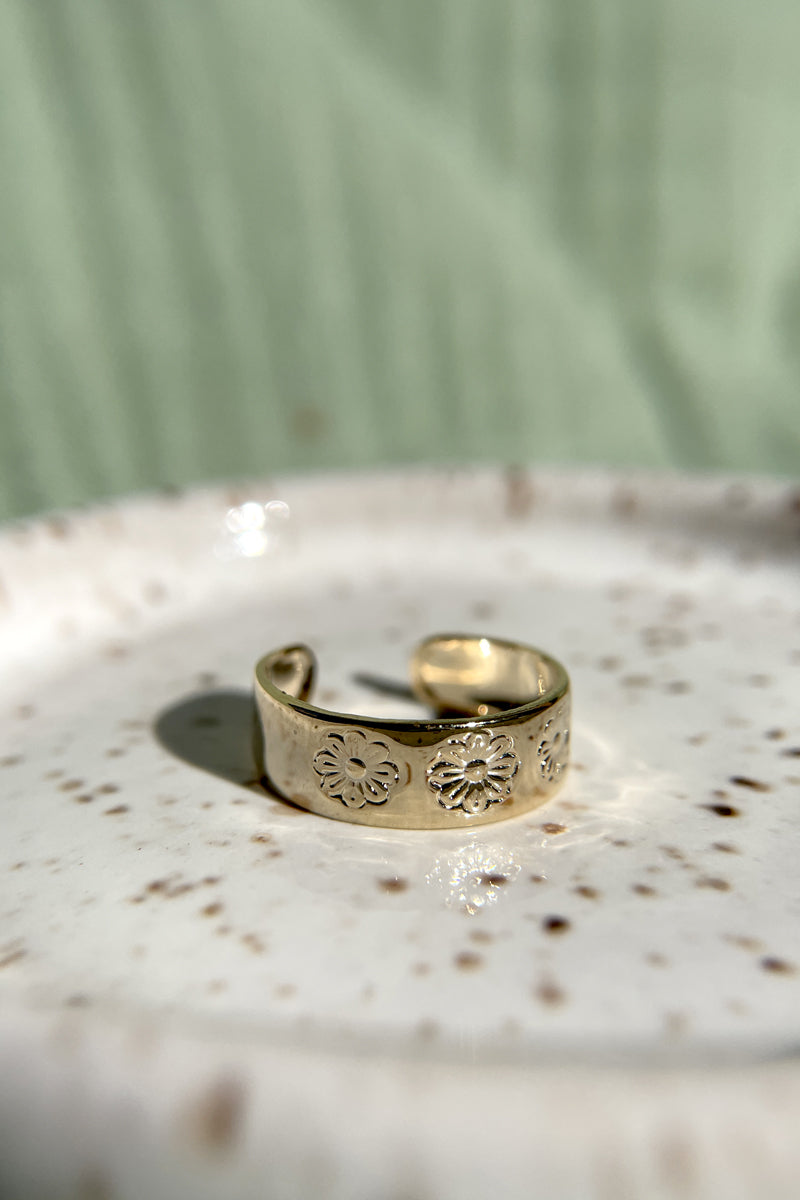 Toe Ring, Stack Ring, Victorian Flower Ring, Midi Ring, , Swarovski Ring,  Toe Jewelry, Stacking Rings, Body Jewelry, Small Ring TR104-BZ - Etsy | Toe  rings, Gold toe rings, Toe ring designs