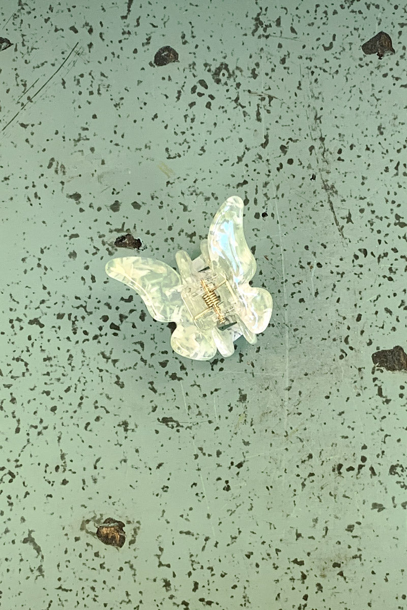 Little Flutter Hair Claw
